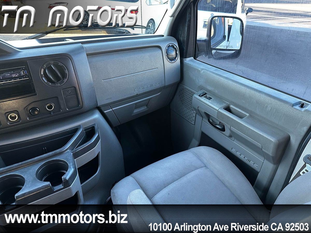 Used 2010 Ford E-250 and Econoline 250 RWD image 12