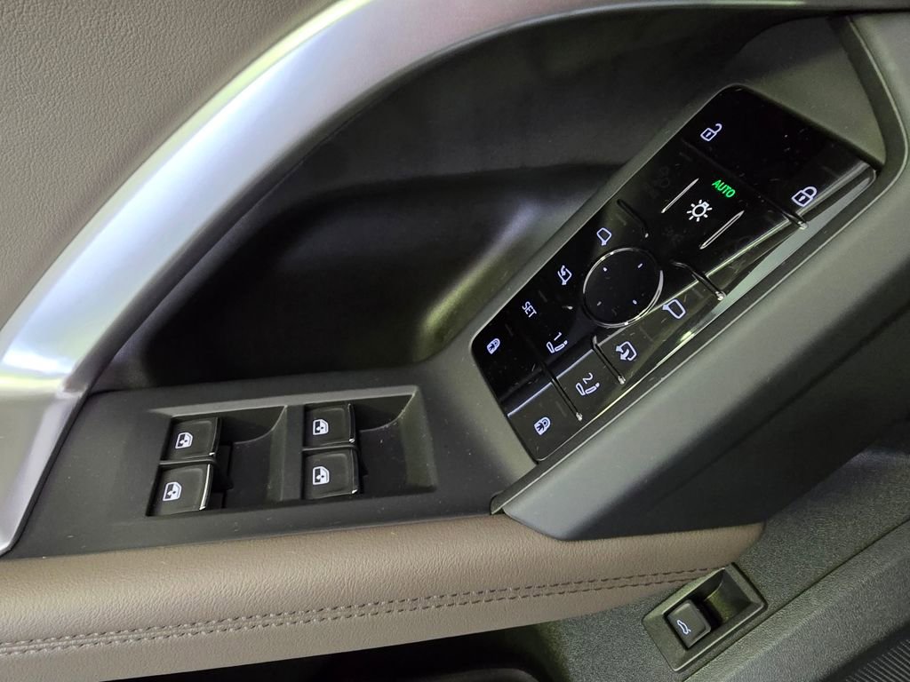 Certified 2025 Audi Q5 Premium image 9