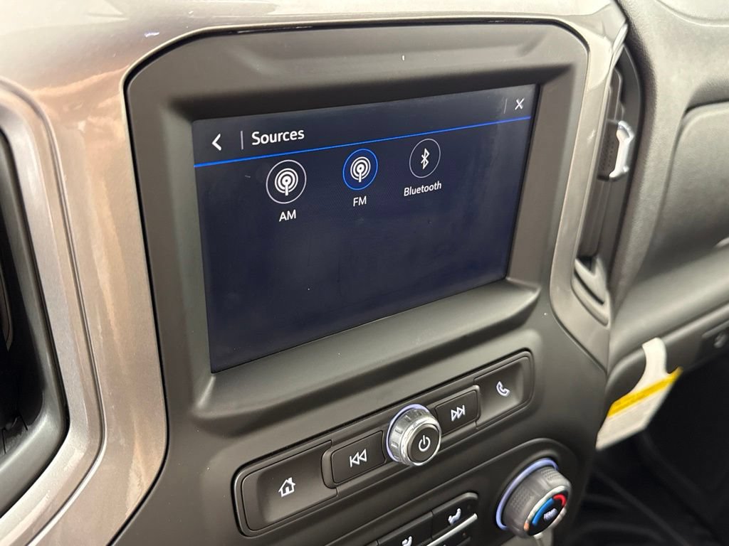 Certified 2025 Chevrolet Silverado 1500 W/T RWD image 32