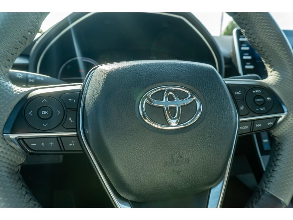 Used 2022 Toyota Avalon Limited w/ Advanced Safety Package FWD image 31
