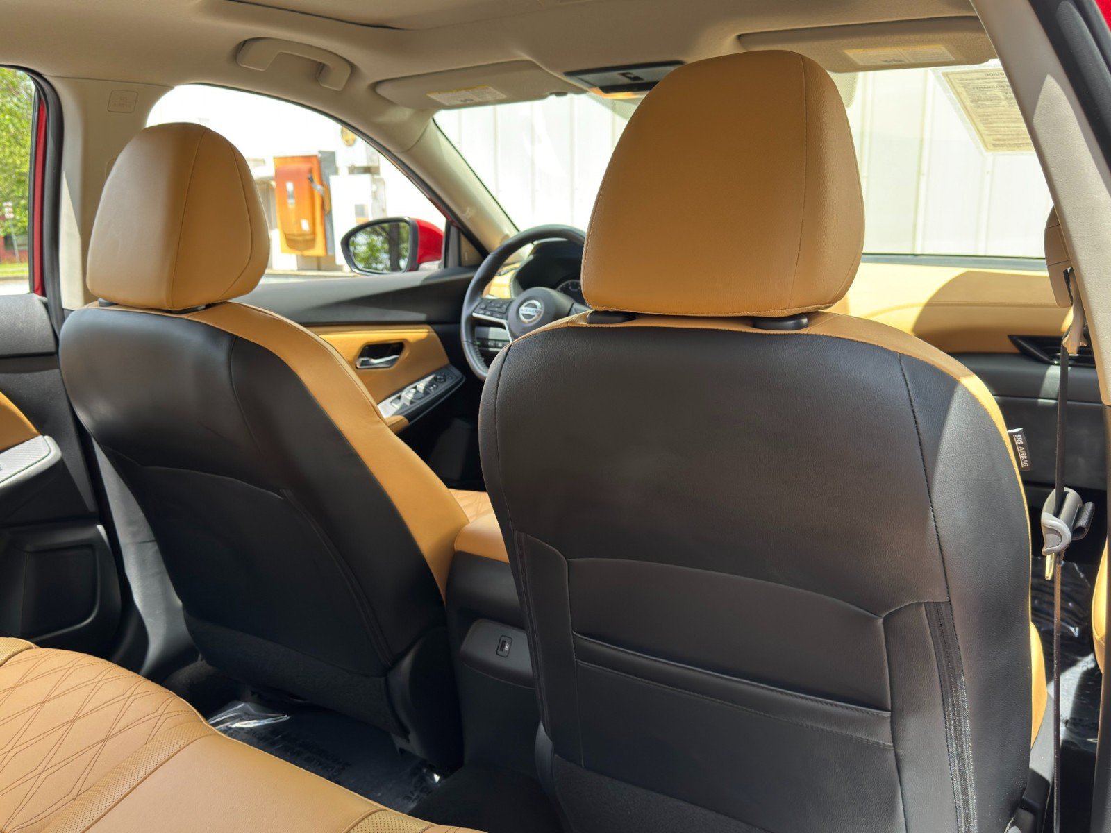 Used 2023 Nissan Sentra SV w/ SV Premium Package FWD image 31