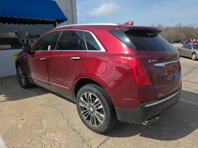 Used 2018 Cadillac XT5 Premium Luxury image 3