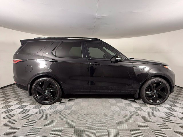 Used 2025 Land Rover Discovery Metropolitan Edition AWD/4WD image 8