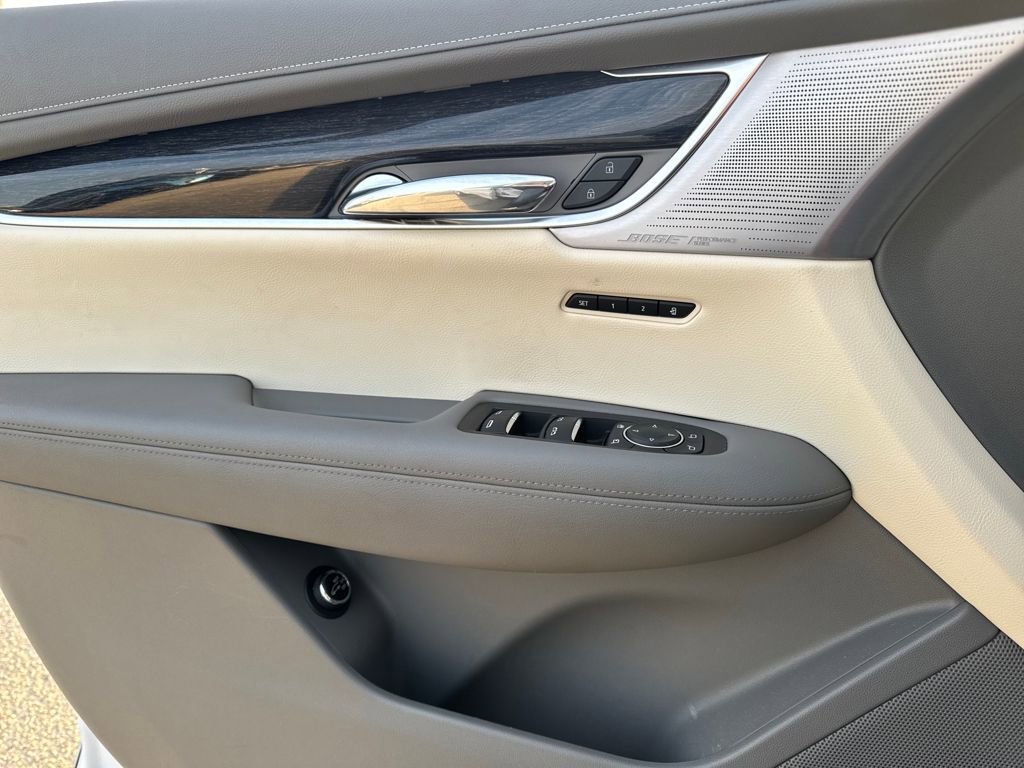 Certified 2023 Cadillac XT6 Premium Luxury image 23