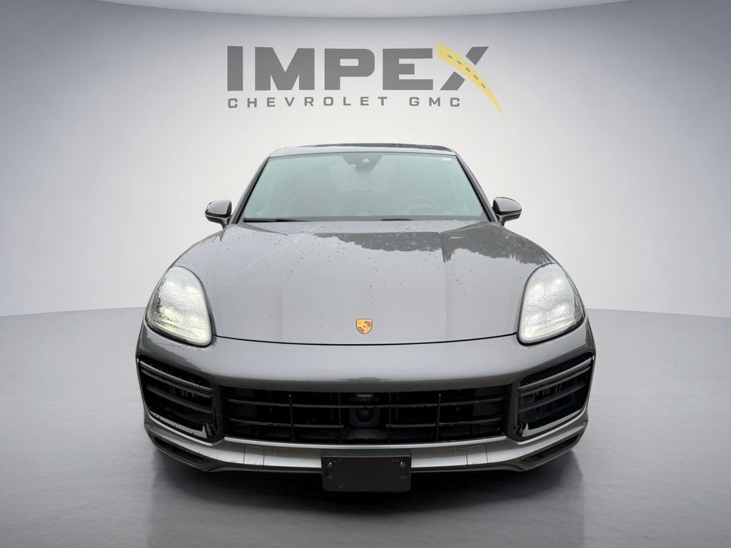 Used 2022 Porsche Cayenne Turbo AWD/4WD image 2