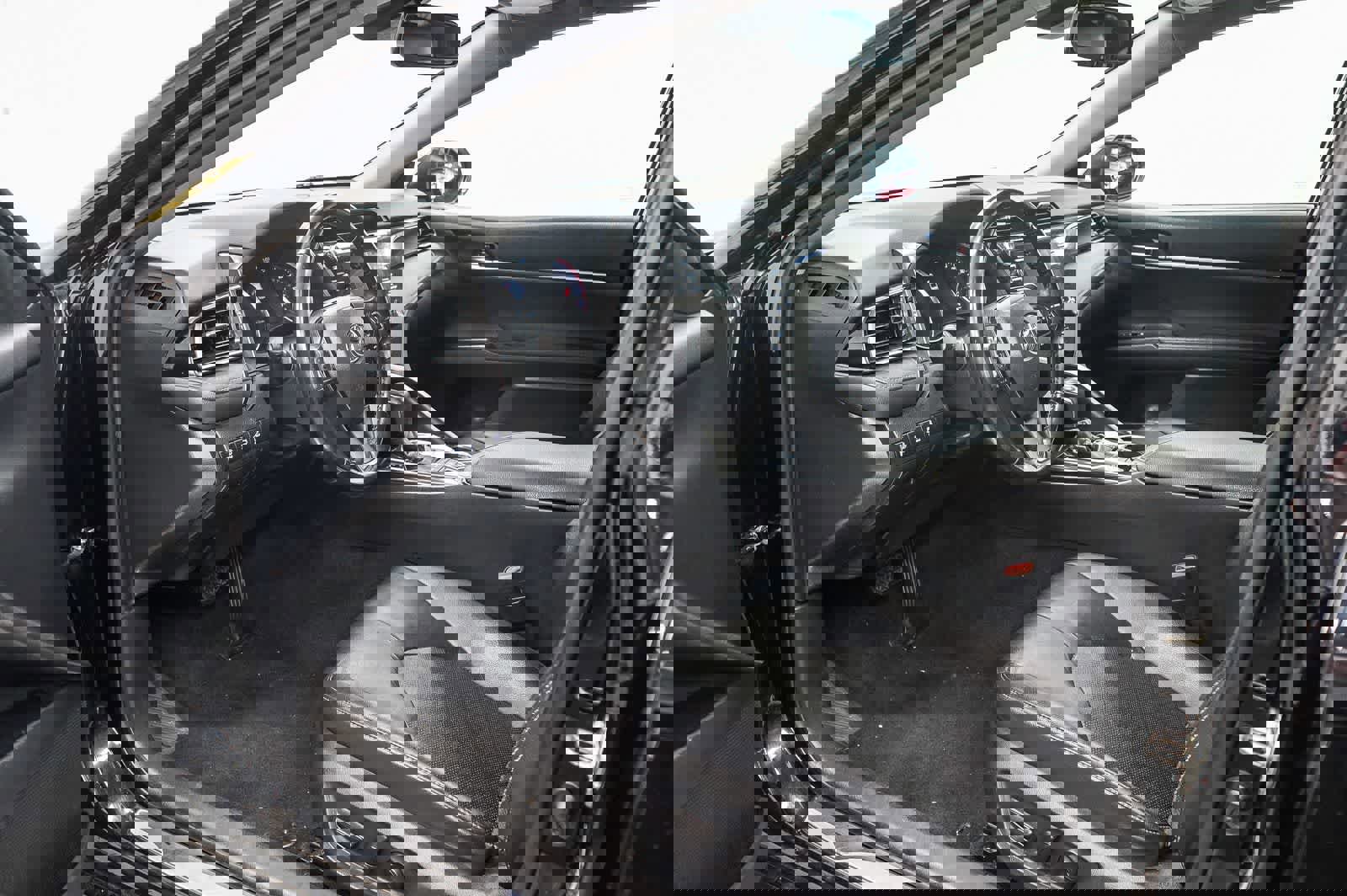 Used 2019 Toyota Camry XSE w/ Carpet Mat Package image 17