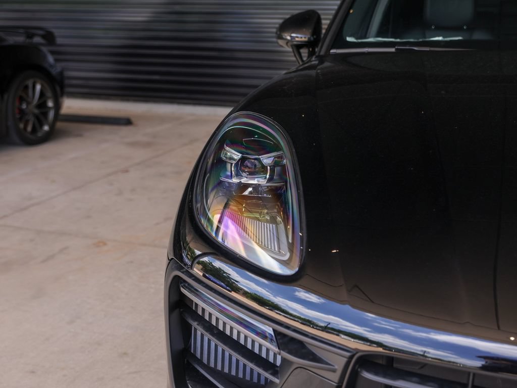New 2026 Porsche Macan S AWD/4WD image 12