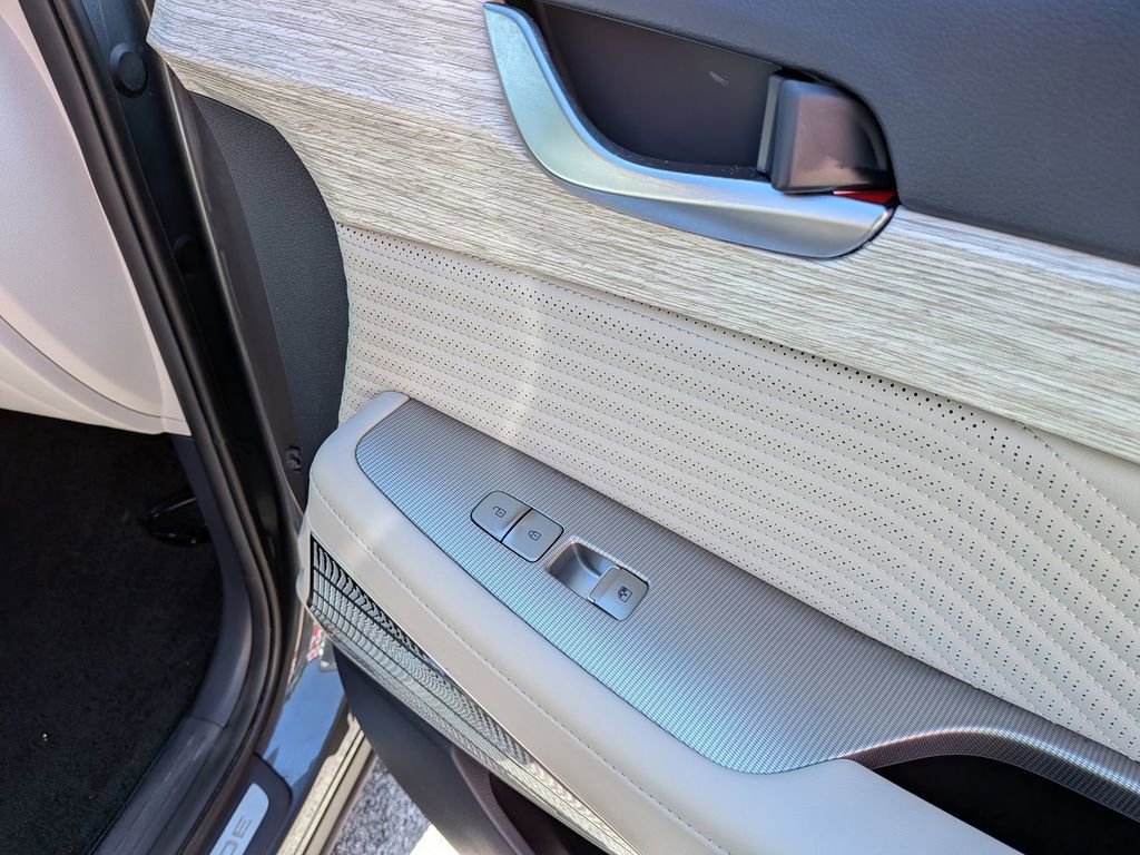 Used 2025 Hyundai Palisade Calligraphy AWD/4WD image 29