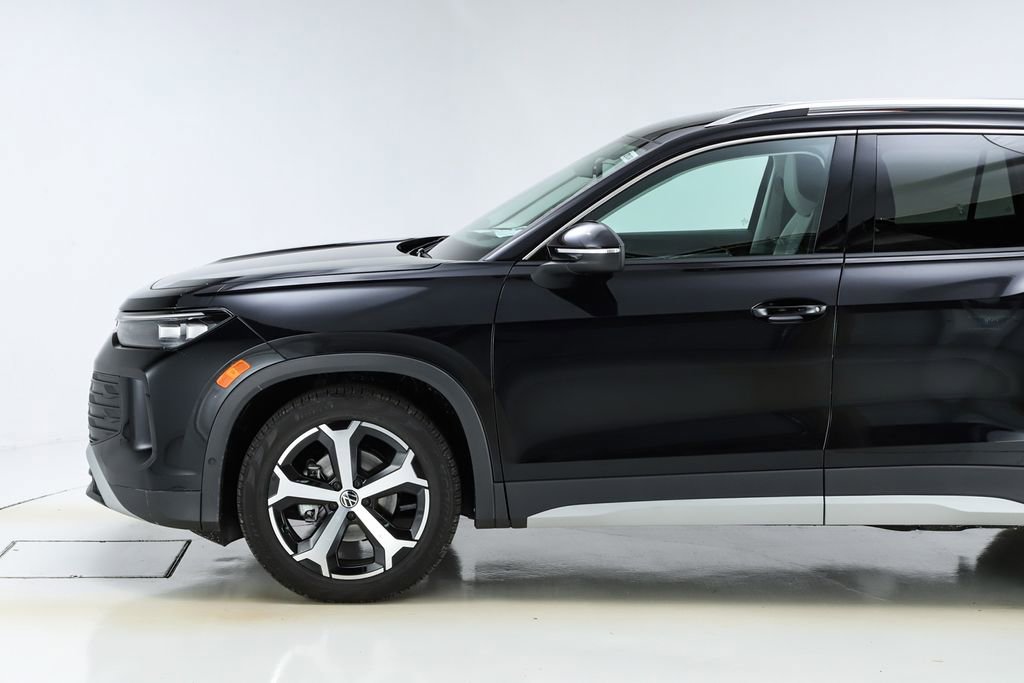 New 2026 Volkswagen Tiguan SE image 41