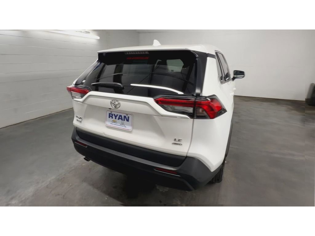 Used 2024 Toyota RAV4 LE image 8