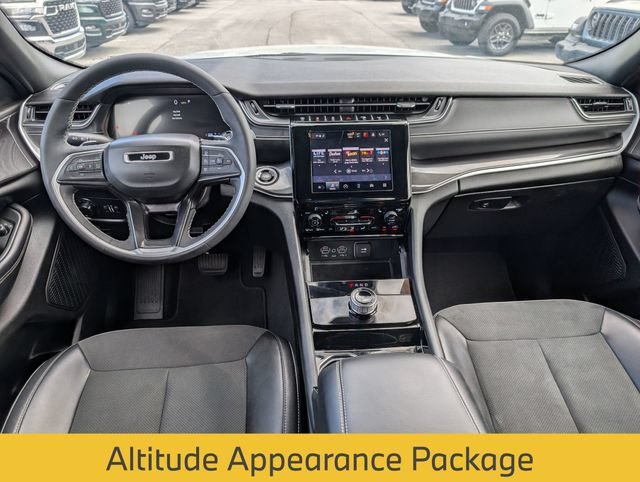 Certified 2023 Jeep Grand Cherokee Altitude AWD/4WD image 27