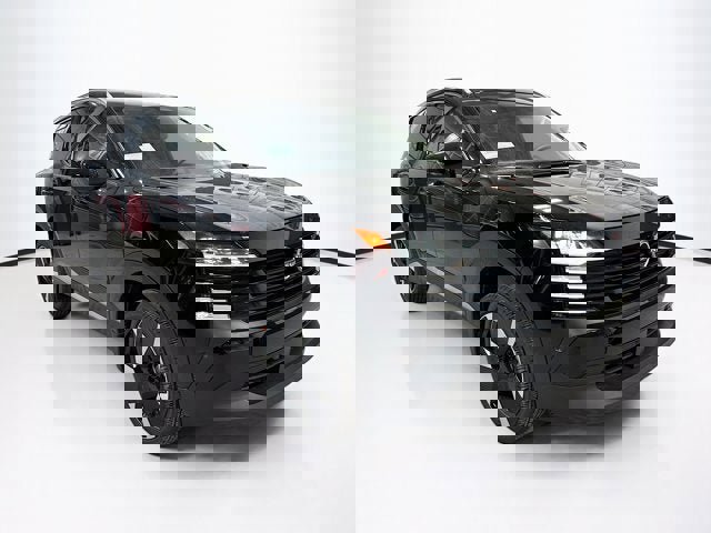 New 2026 Nissan Kicks SR w/ SR Premium Package image 3