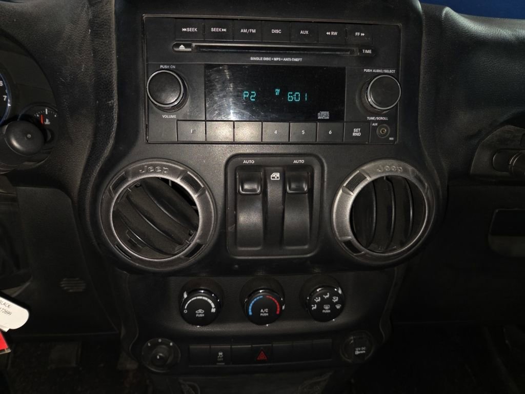 Used 2012 Jeep Wrangler Sport image 11