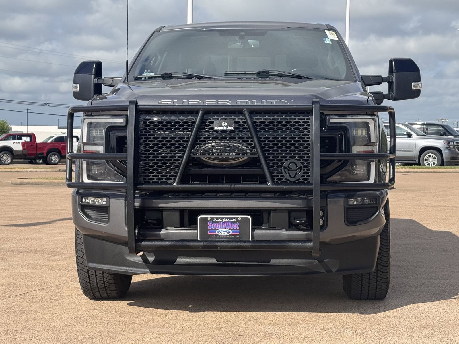 Used 2022 Ford F350 Lariat w/ Black Appearance Package image 9