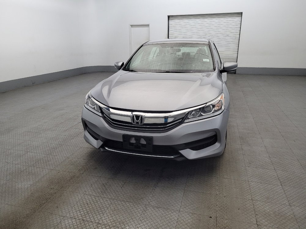 Used 2017 Honda Accord LX image 15