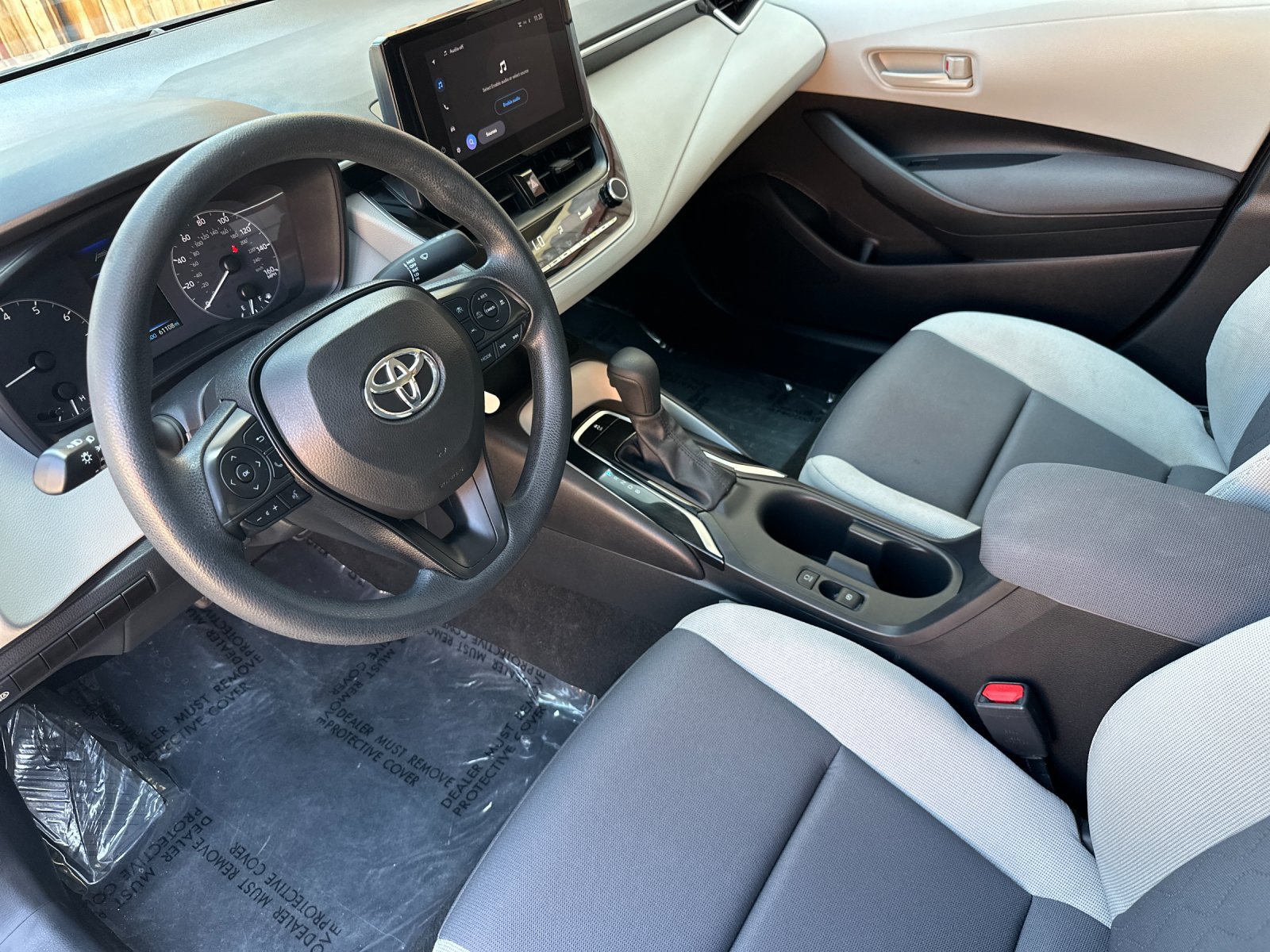 Used 2023 Toyota Corolla LE FWD image 11