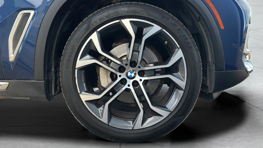 Used 2022 BMW X5 xDrive40i AWD/4WD image 39