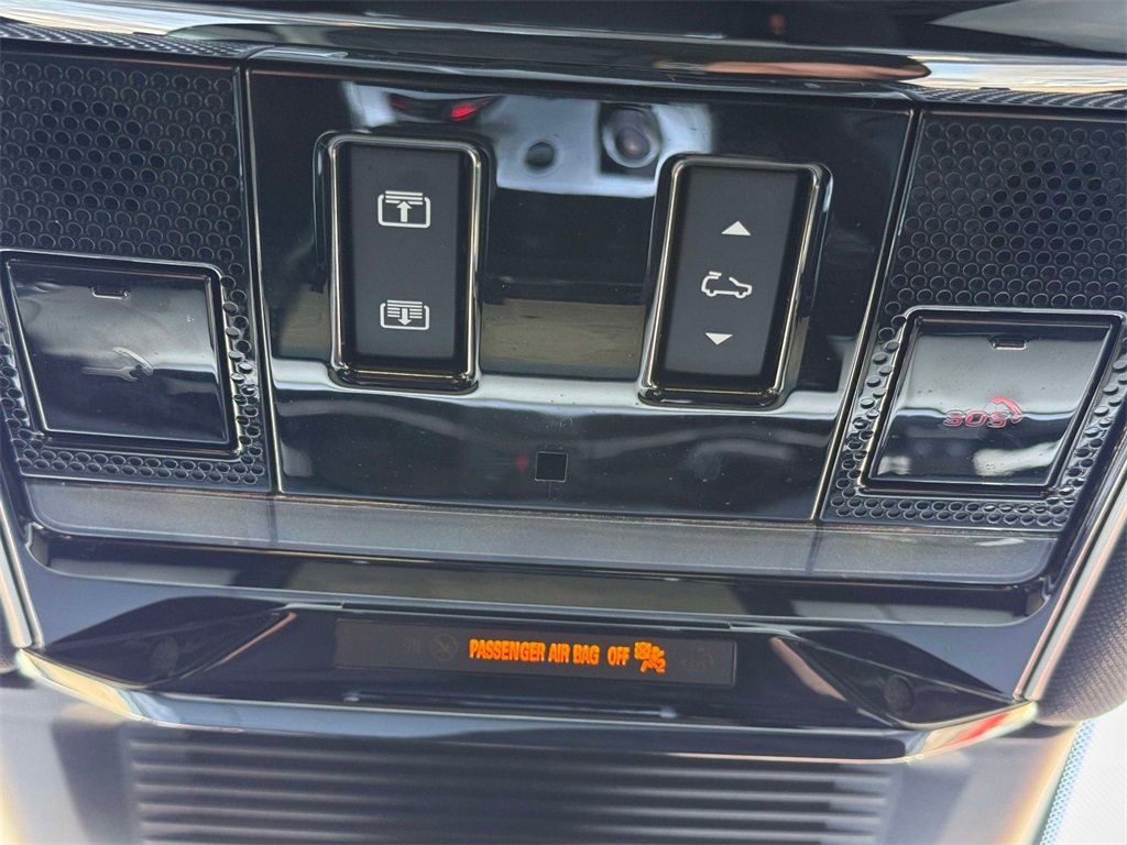 Used 2023 Land Rover Range Rover SE image 27