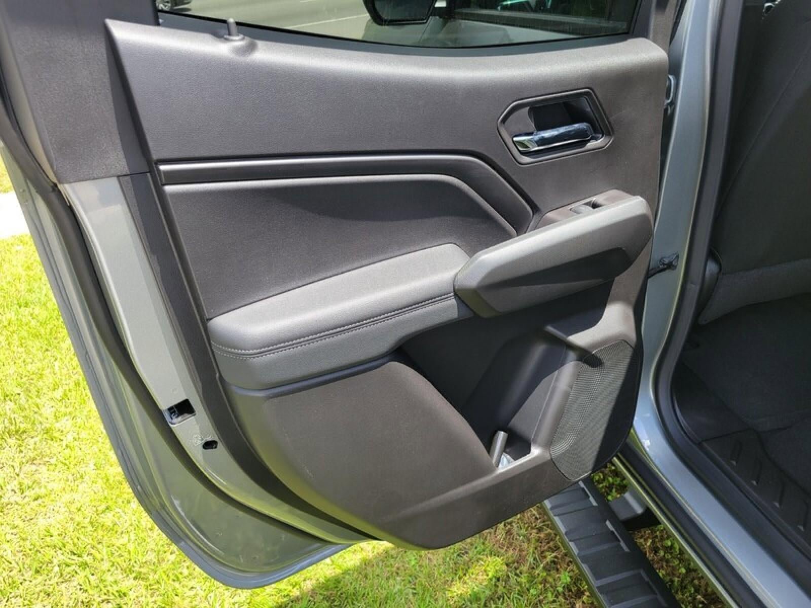 New 2026 GMC Canyon Elevation w/ Convenience Package RWD image 28