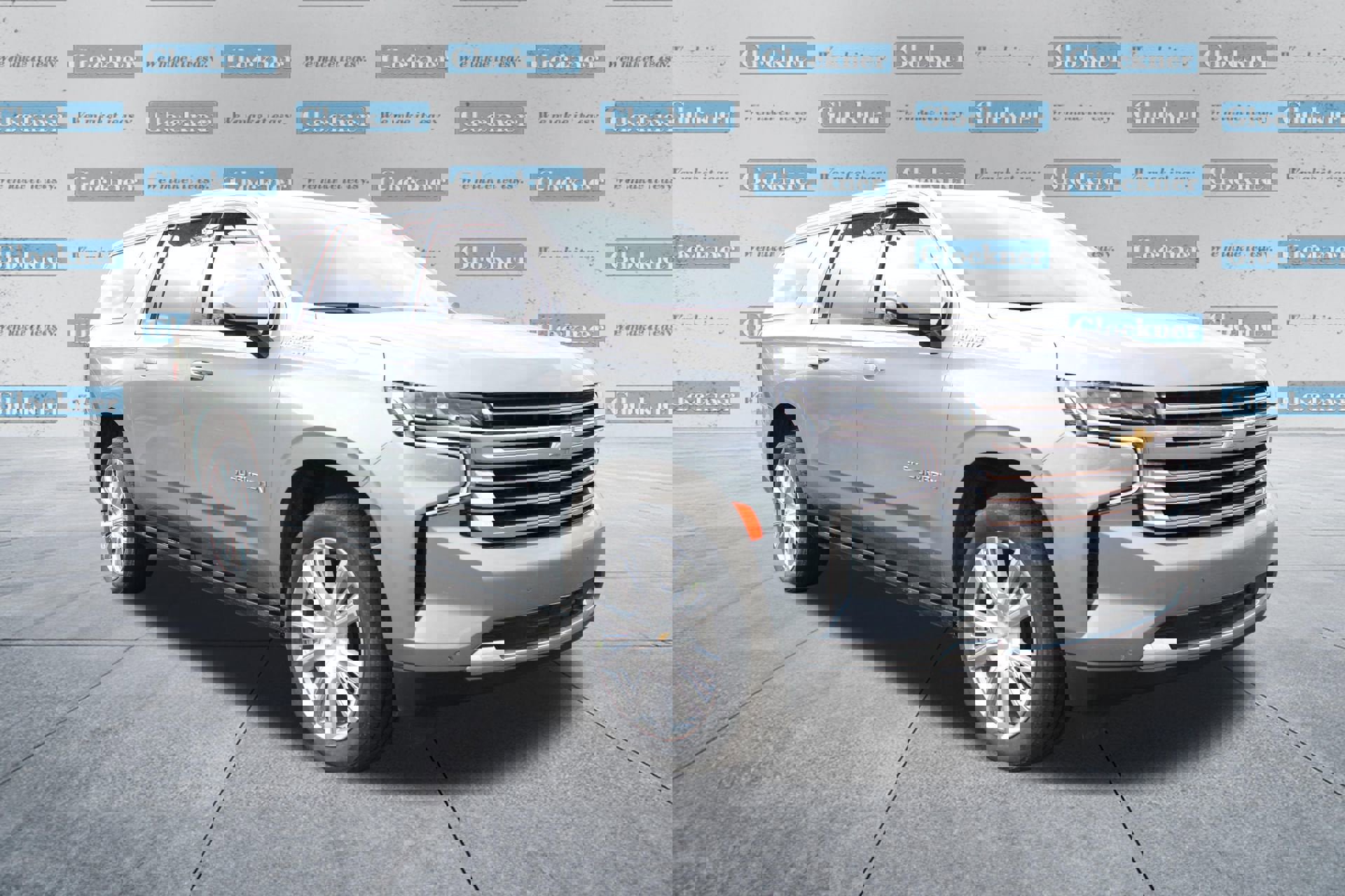 Used 2023 Chevrolet Suburban High Country AWD/4WD image 3