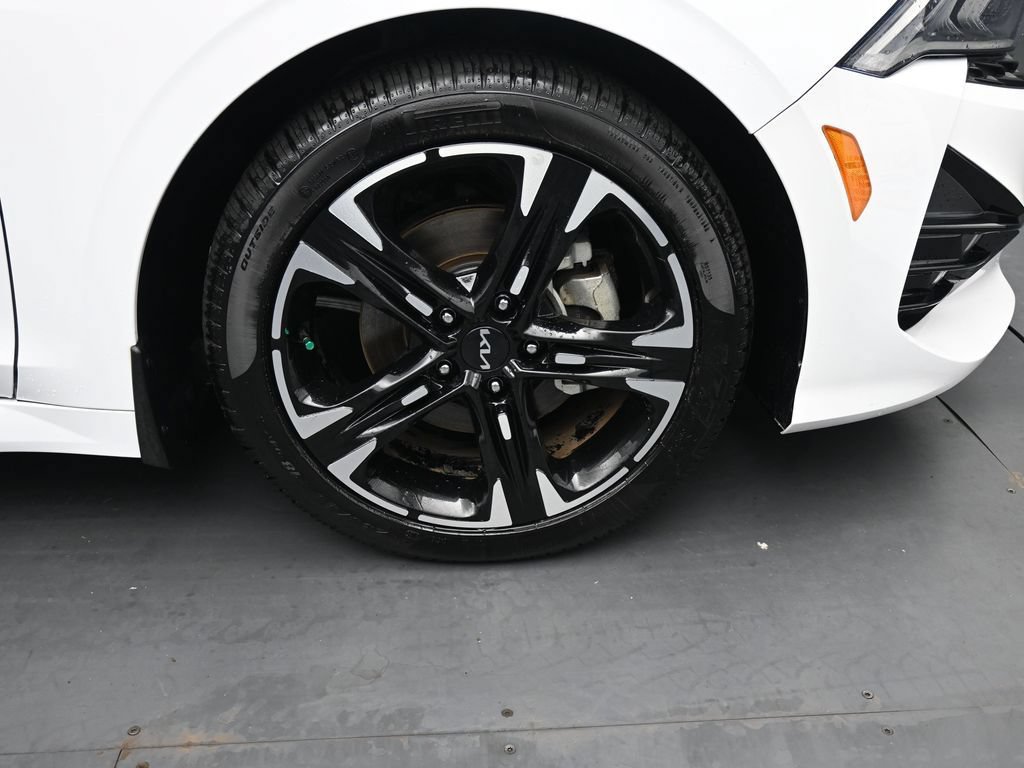 Used 2023 Kia K5 GT-Line w/ GT-Line Premium Package FWD image 13