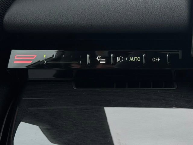 New 2026 BMW 530i xDrive w/ Premium Package image 31