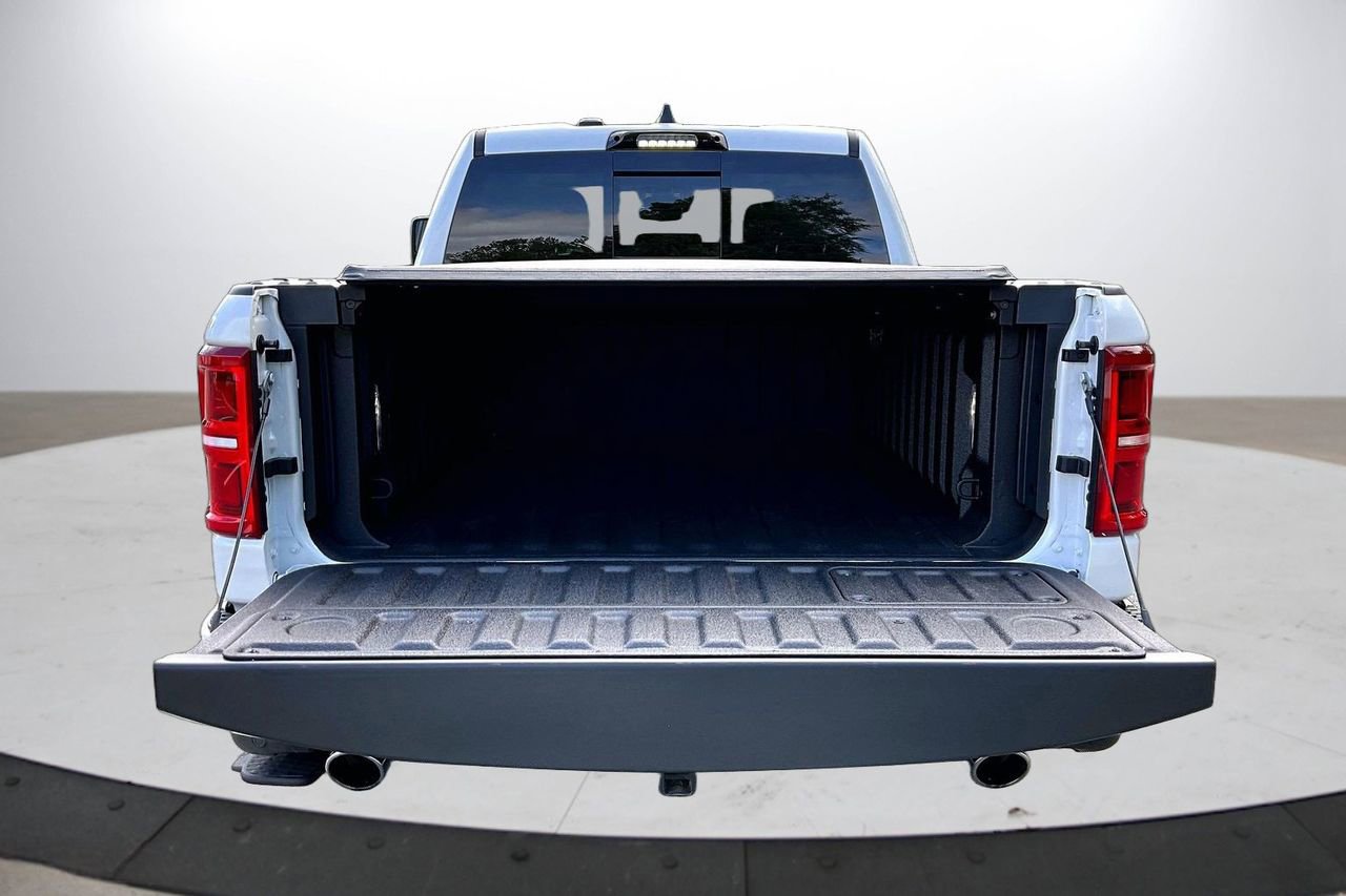 Used 2025 RAM 1500 Limited AWD/4WD image 26