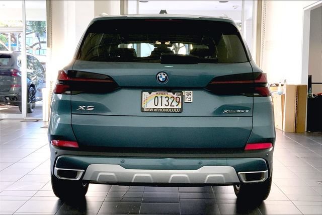 Used 2026 BMW X5 xDrive50e w/ Executive Package AWD/4WD image 4