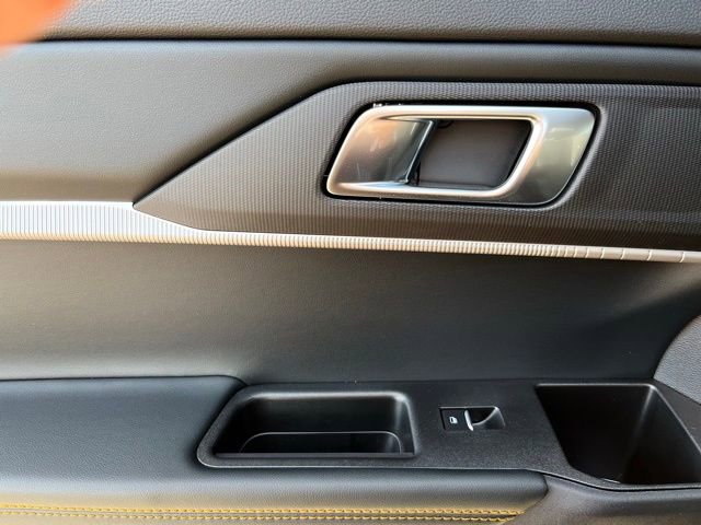 New 2026 Ford Explorer Tremor w/ Tremor Convenience Package image 14