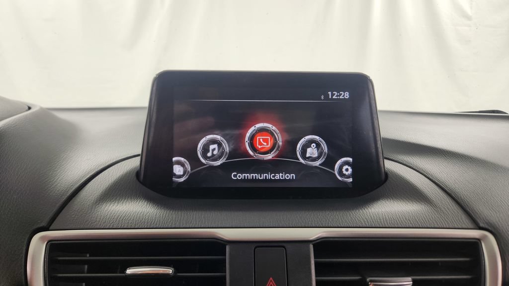 Used 2017 MAZDA MAZDA3 Sport FWD image 23