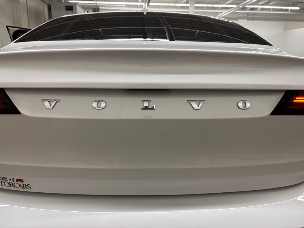 Certified 2025 Volvo S90 B6 Ultra AWD/4WD image 33