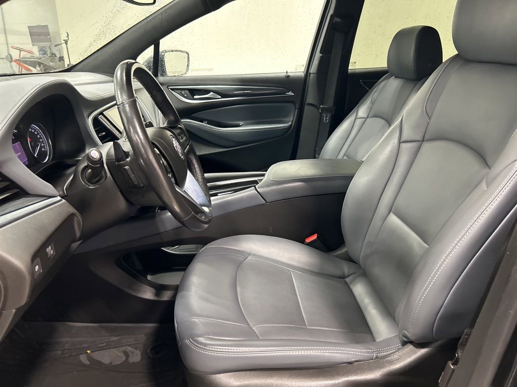 Used 2023 Buick Enclave Essence w/ Sport Touring Edition image 10