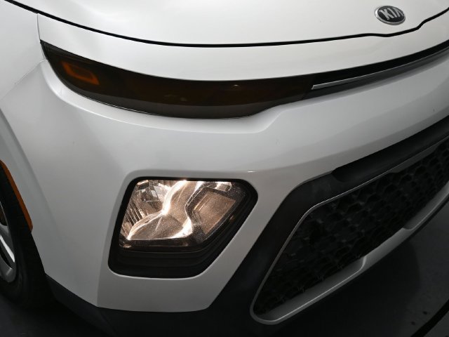 Used 2020 Kia Soul LX FWD image 15