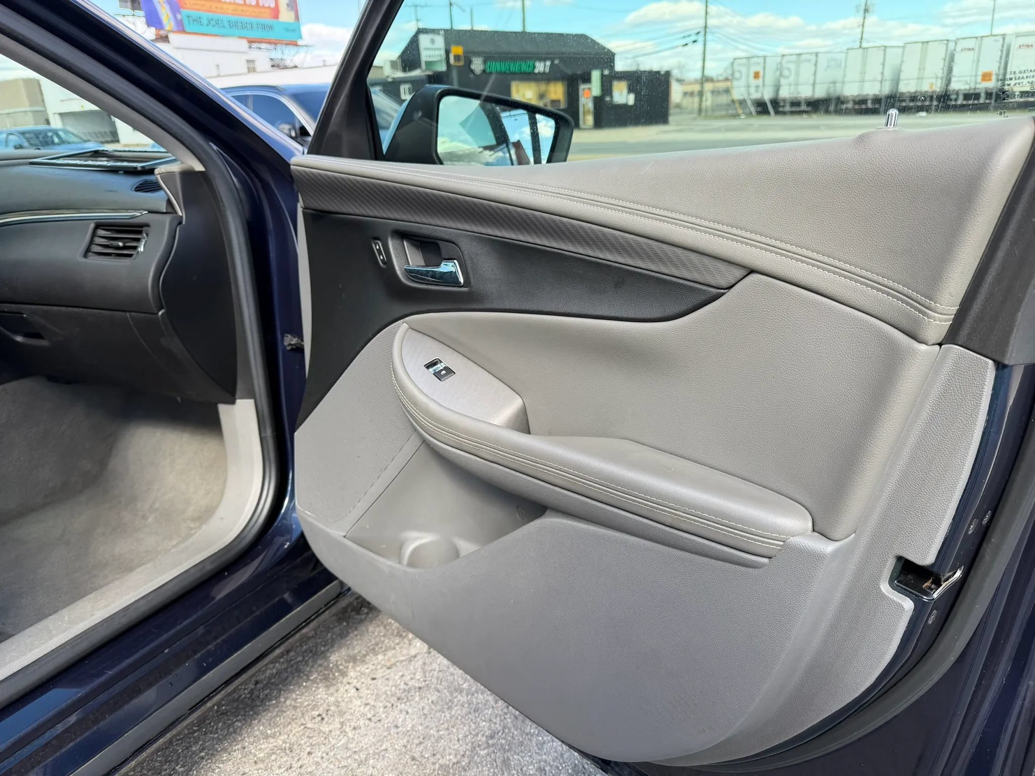 Used 2017 Chevrolet Impala LS FWD image 7