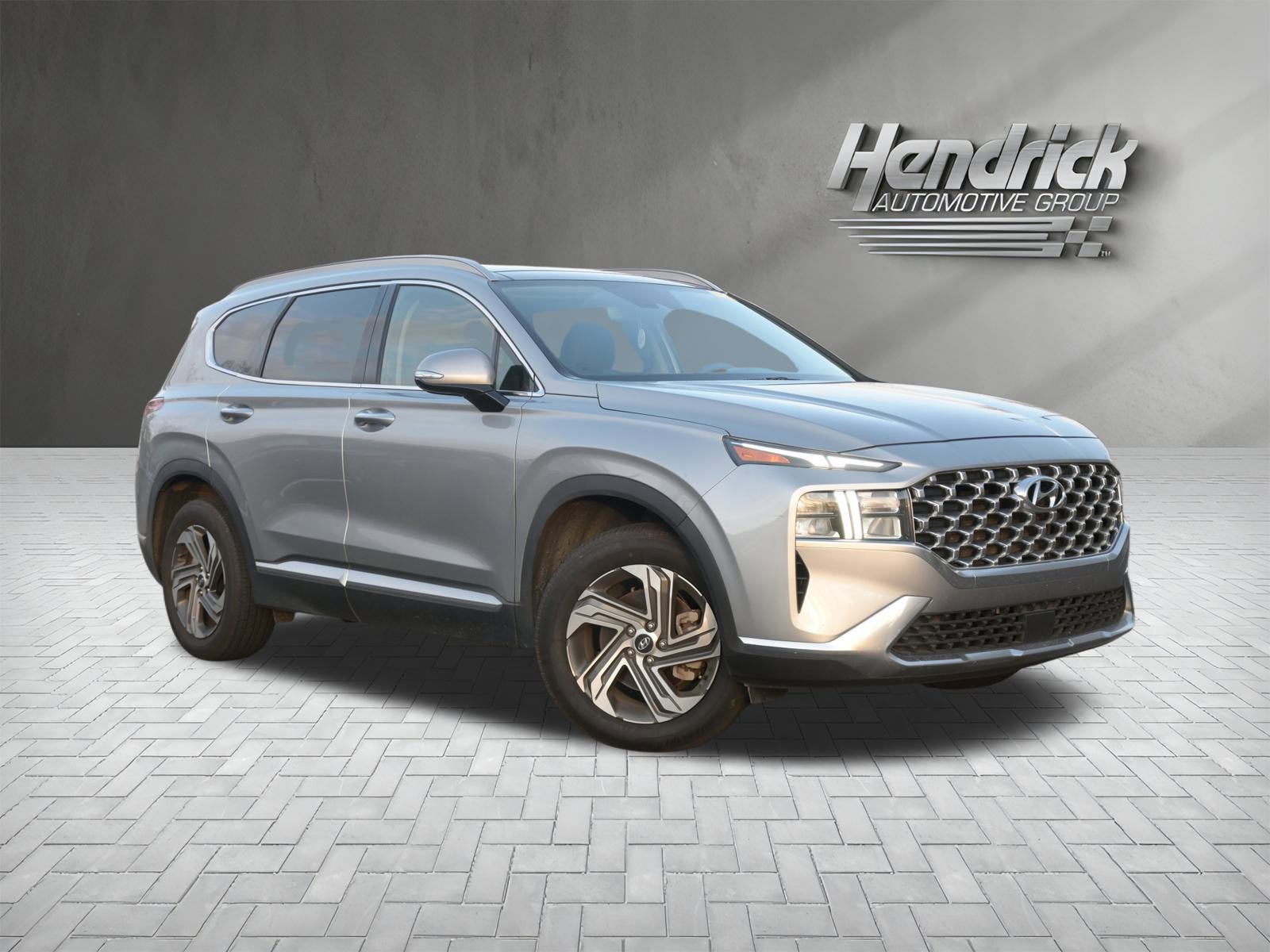 Used 2022 Hyundai Santa Fe SEL w/ Convenience + Premium Package image 2