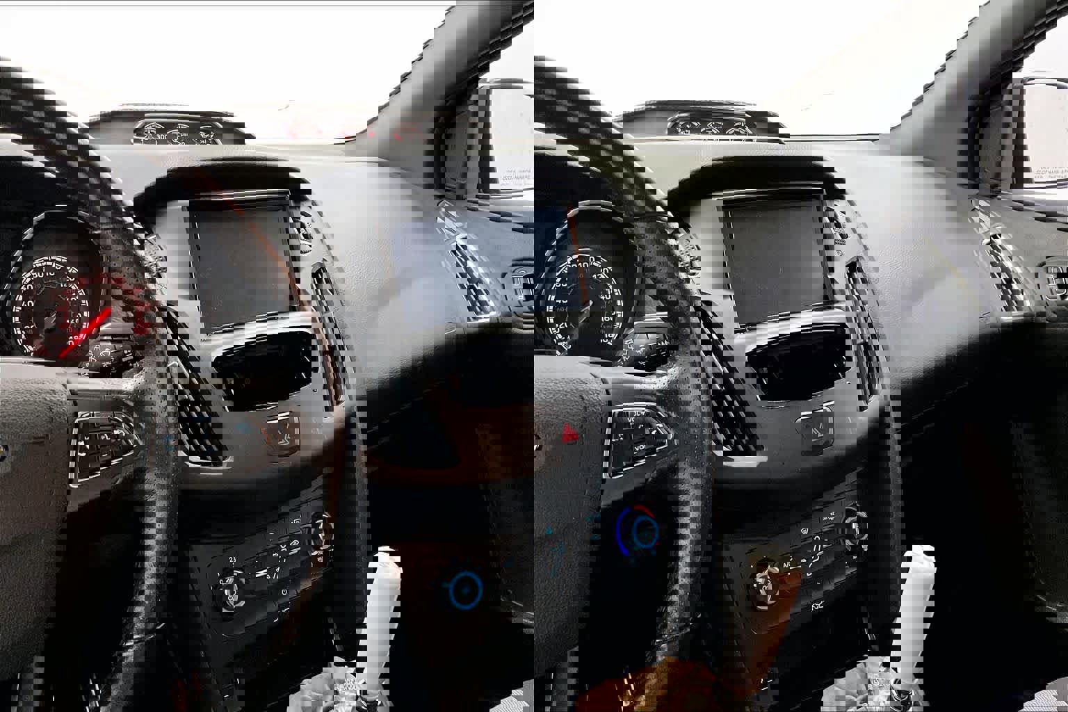 Used 2018 Ford Focus ST FWD image 7