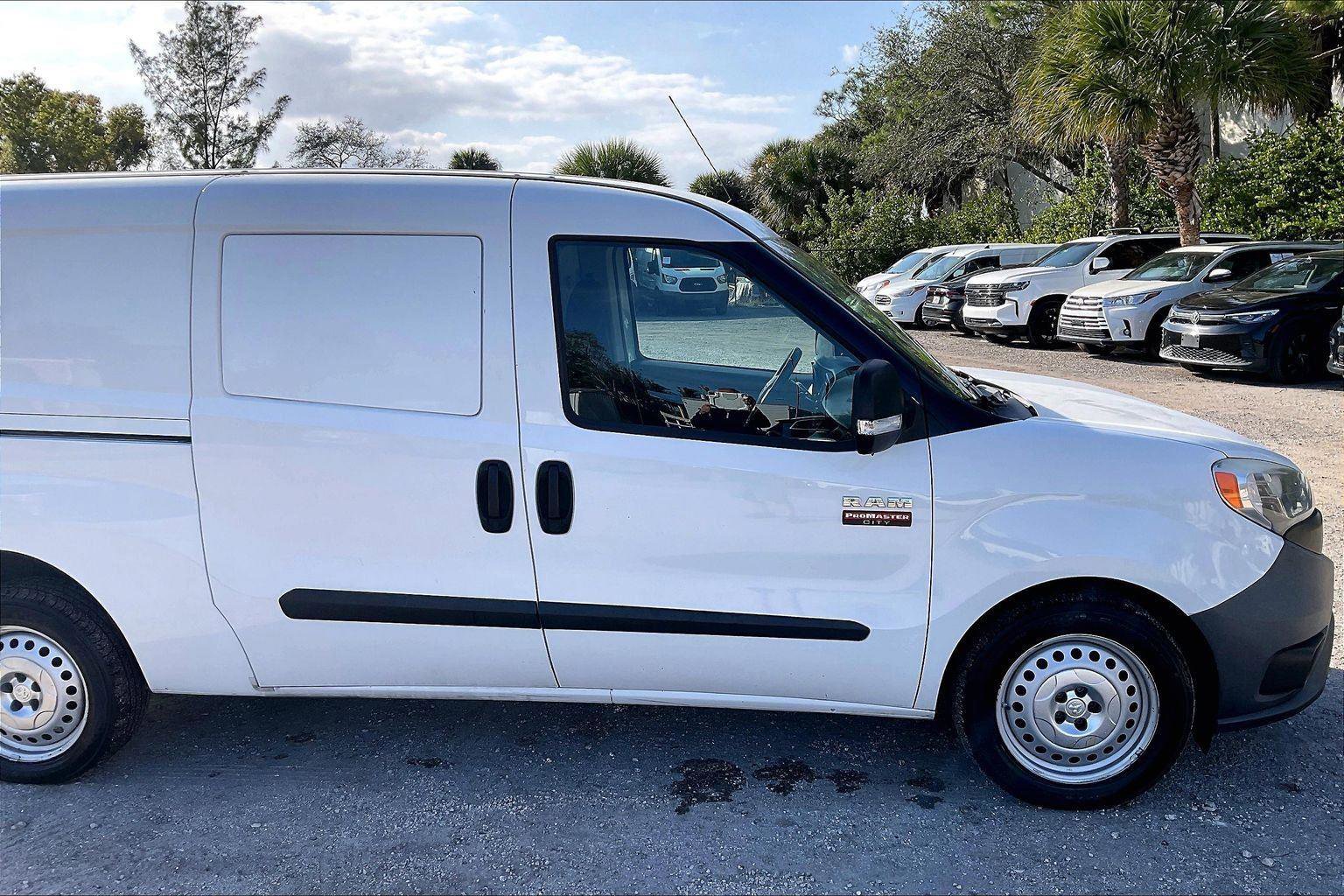 Used 2020 RAM ProMaster City Tradesman image 18