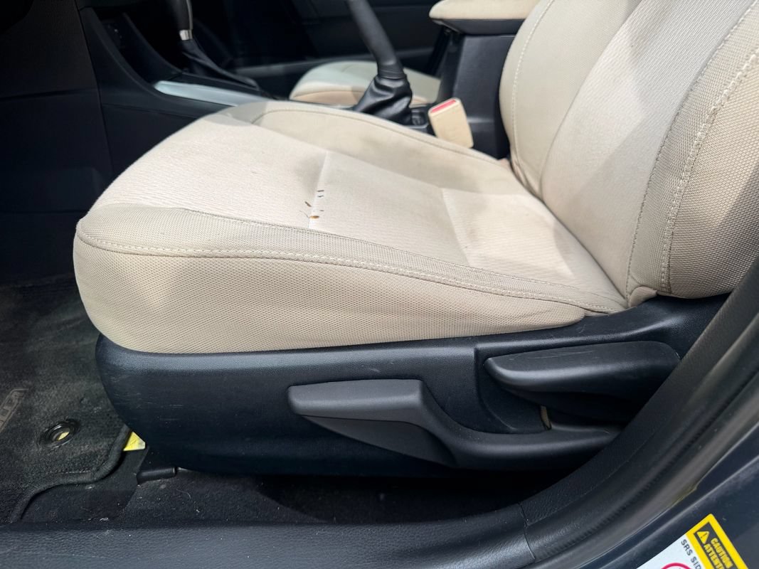 Used 2014 Toyota Corolla LE FWD image 22