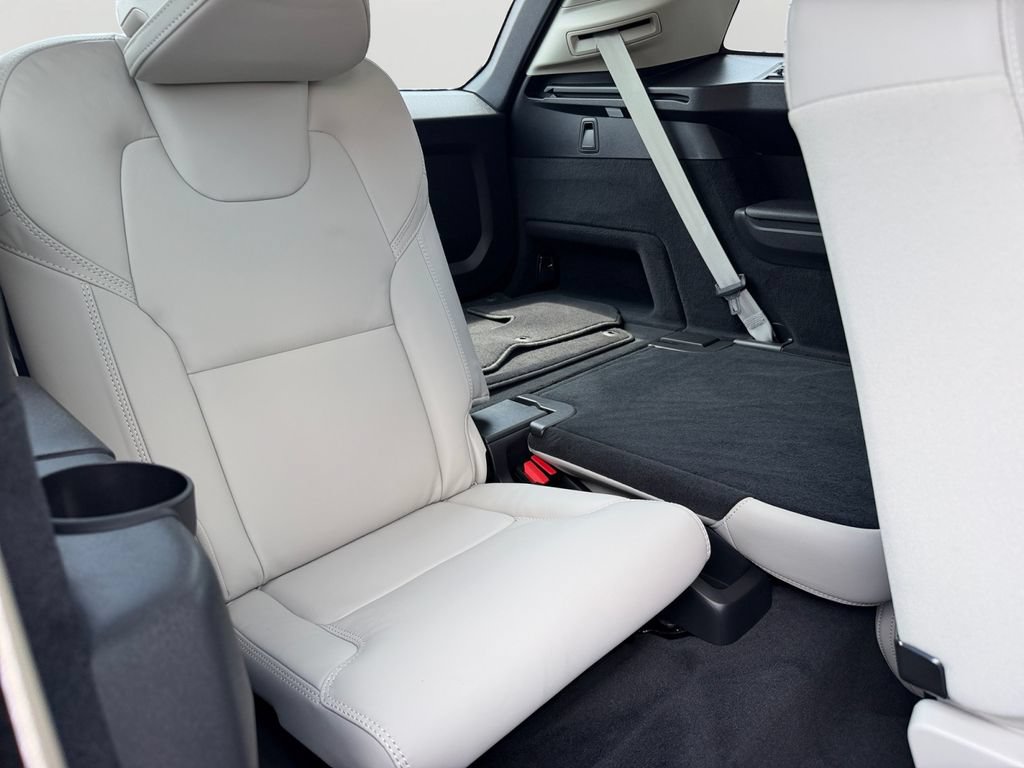 Certified 2026 Volvo XC90 B6 Ultra AWD/4WD image 10