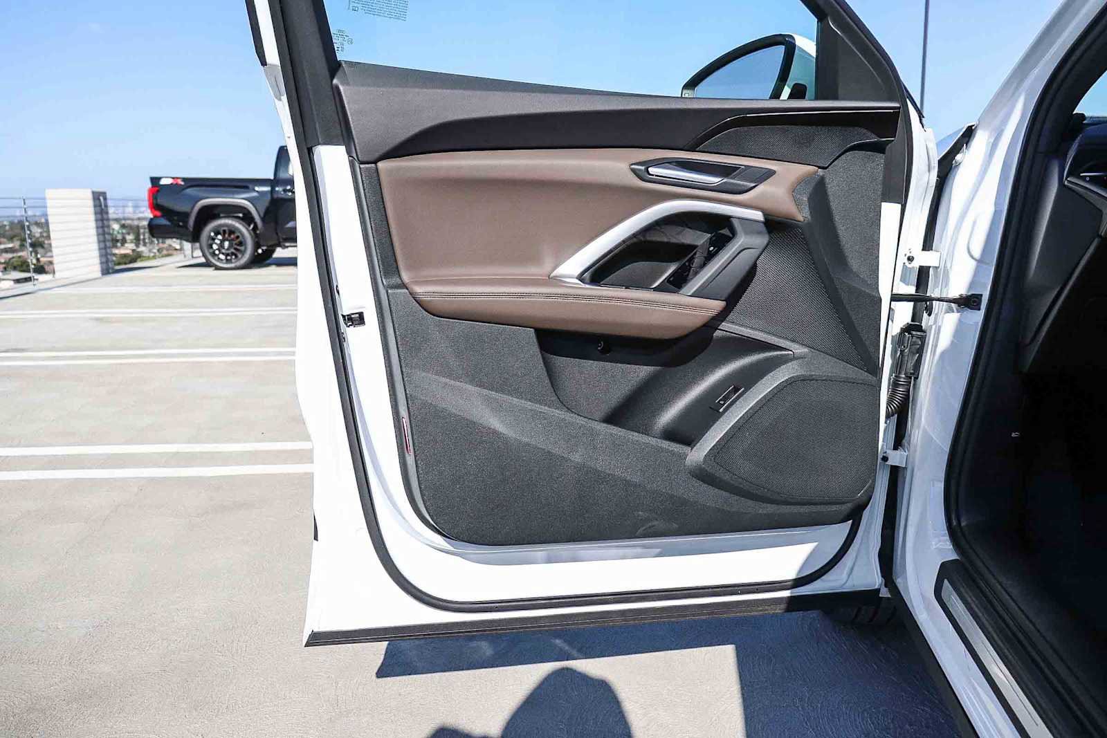 Used 2025 Audi Q5 Premium w/ Convenience Package image 28