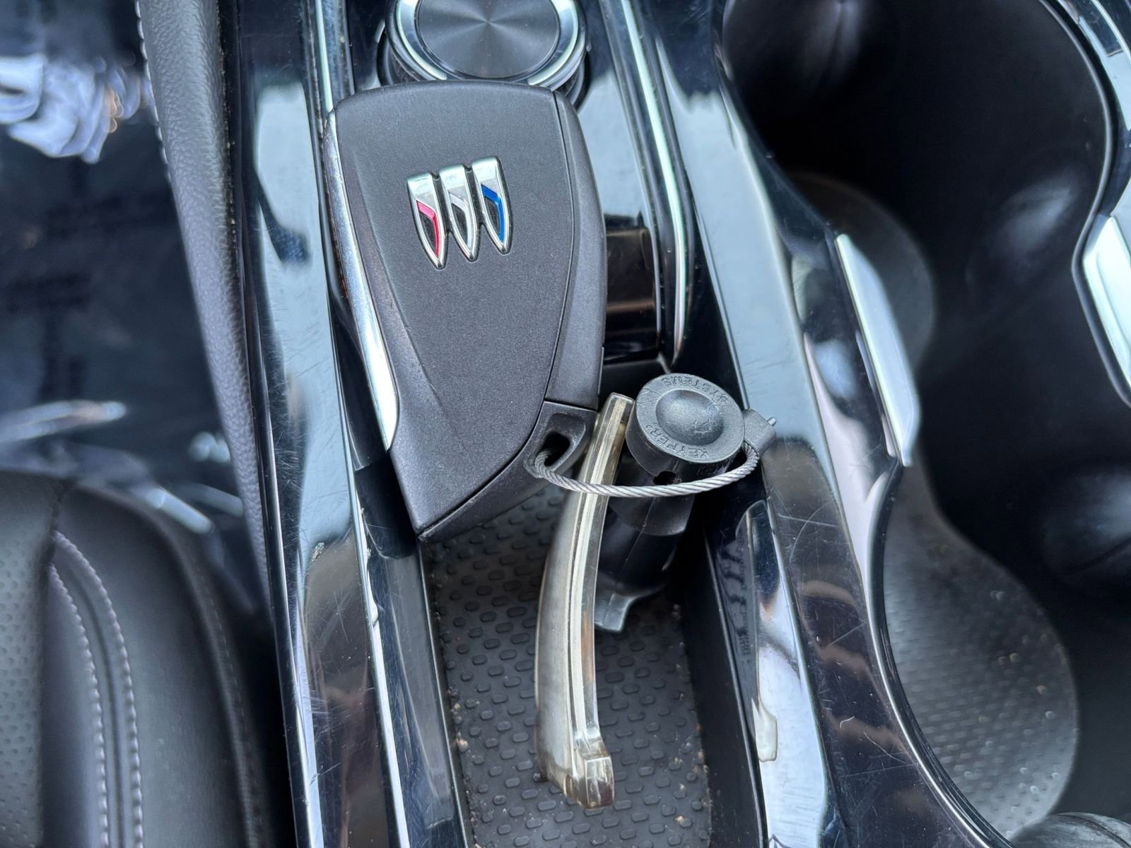 Used 2024 Buick Envision Preferred AWD/4WD image 21