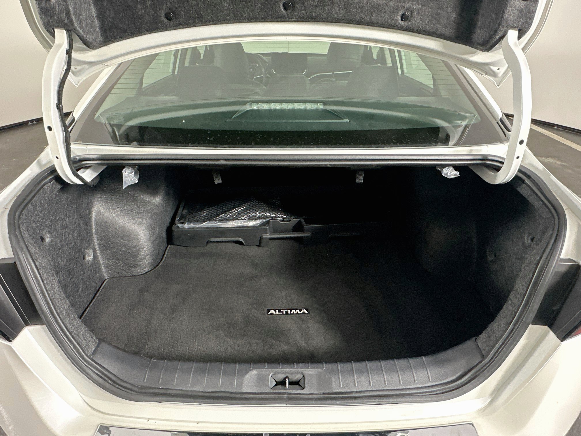 Used 2023 Nissan Altima 2.5 SR w/ SR Premium Package FWD image 28