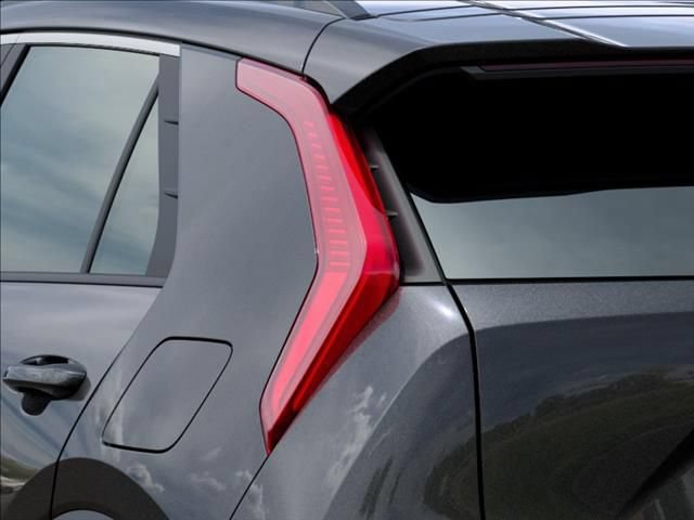 New 2026 Kia Niro EX FWD image 11