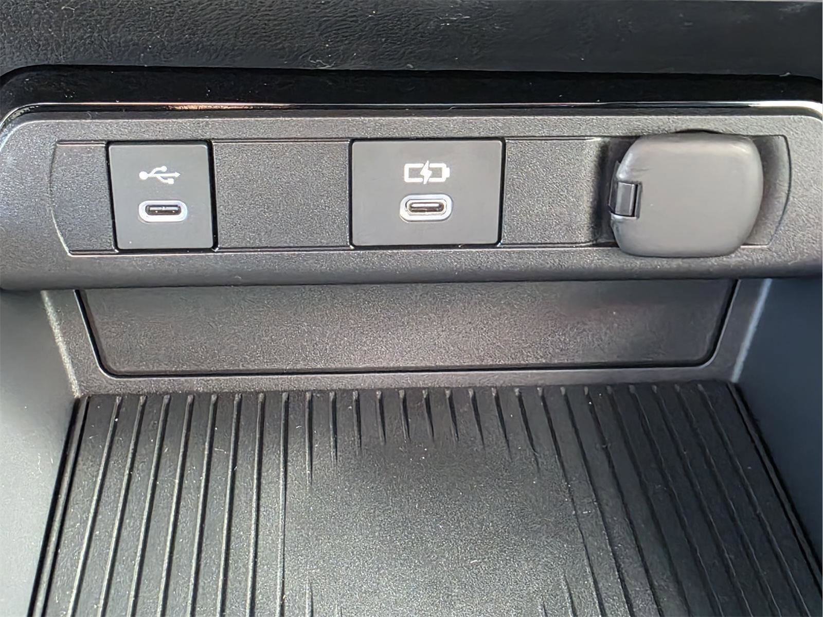 New 2026 Toyota Prius Plug-In Hybrid image 27