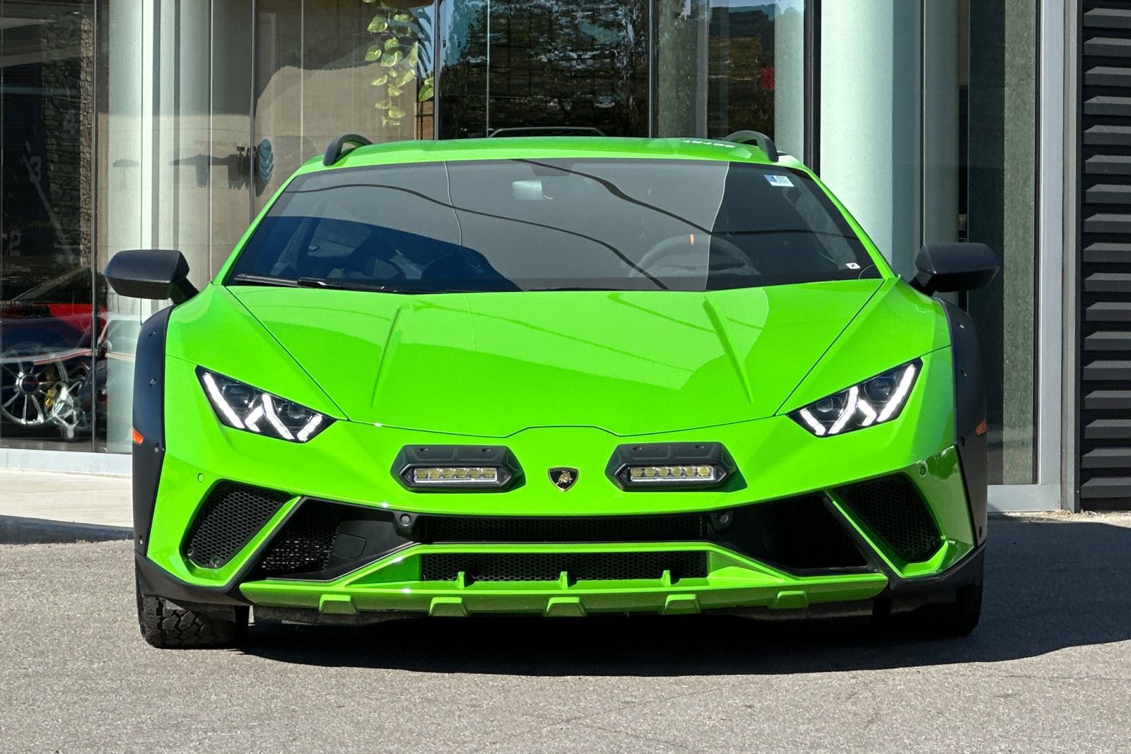 Used 2024 Lamborghini Huracan Sterrato image 11