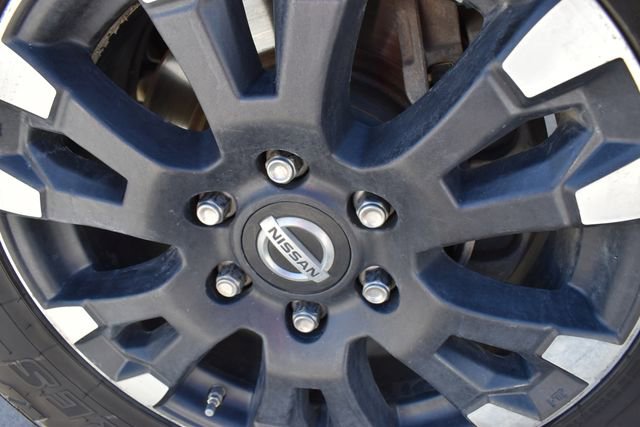 Used 2016 Nissan Titan PRO-4X w/ Pro-4x Convenience Package image 11