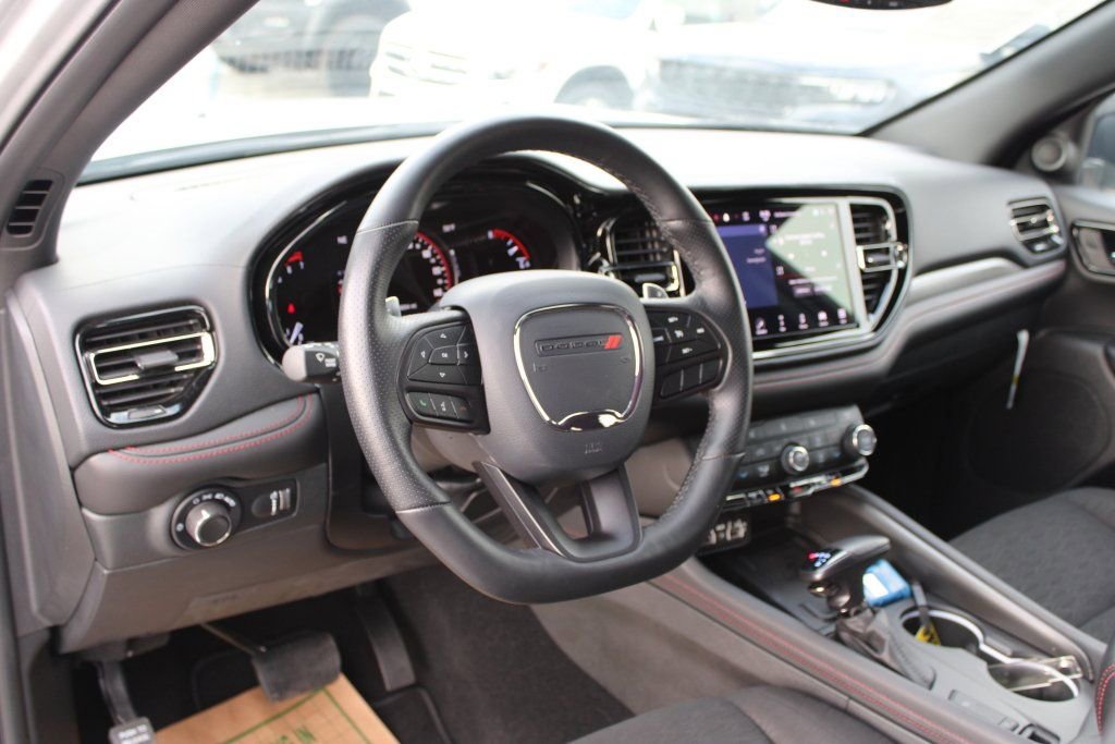 Used 2024 Dodge Durango R/T w/ Blacktop Package image 11
