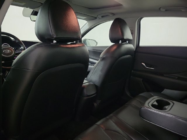 Used 2023 Hyundai Elantra Limited FWD image 12