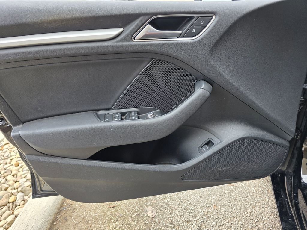 Used 2017 Audi A3 2.0T Premium image 16