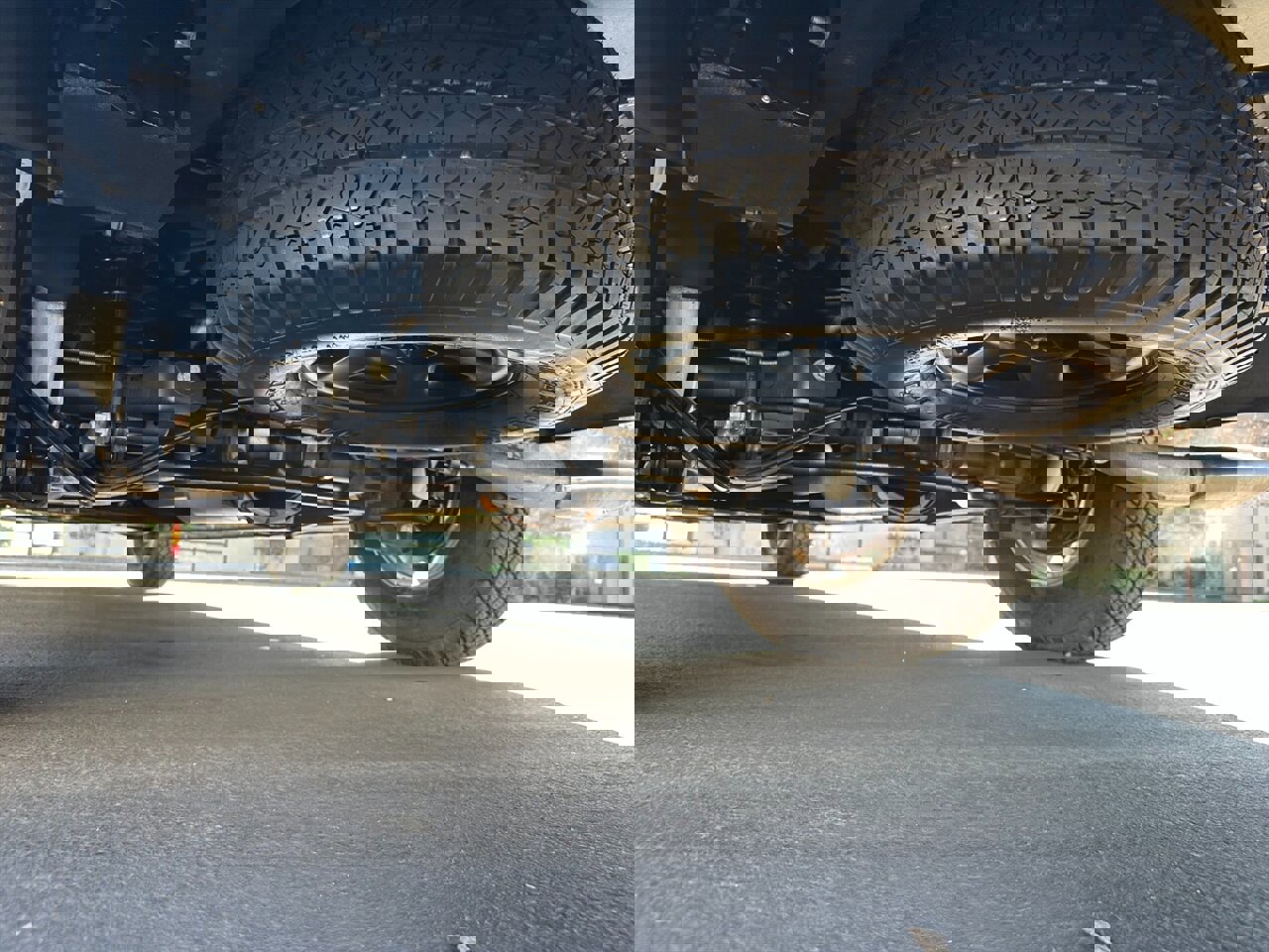 Used 2002 Cadillac Escalade EXT image 65